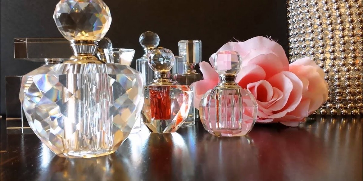 Gifts for Her Perfume | How to Find the Perfect Scent for Her.